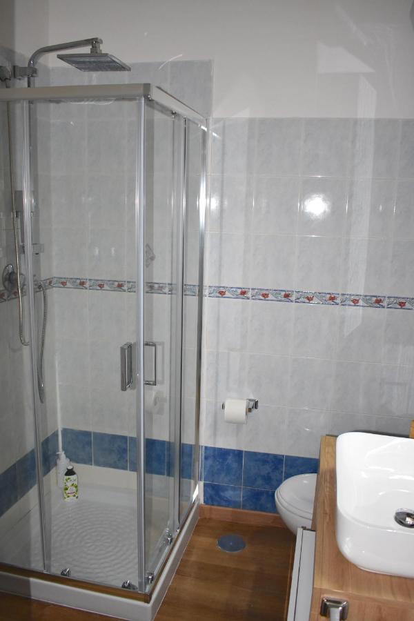 Casa Vacanze Oikia - Room Girasole Napels Buitenkant foto